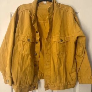 Mustard color Jean jacket . Women’s Size 6,great condition!